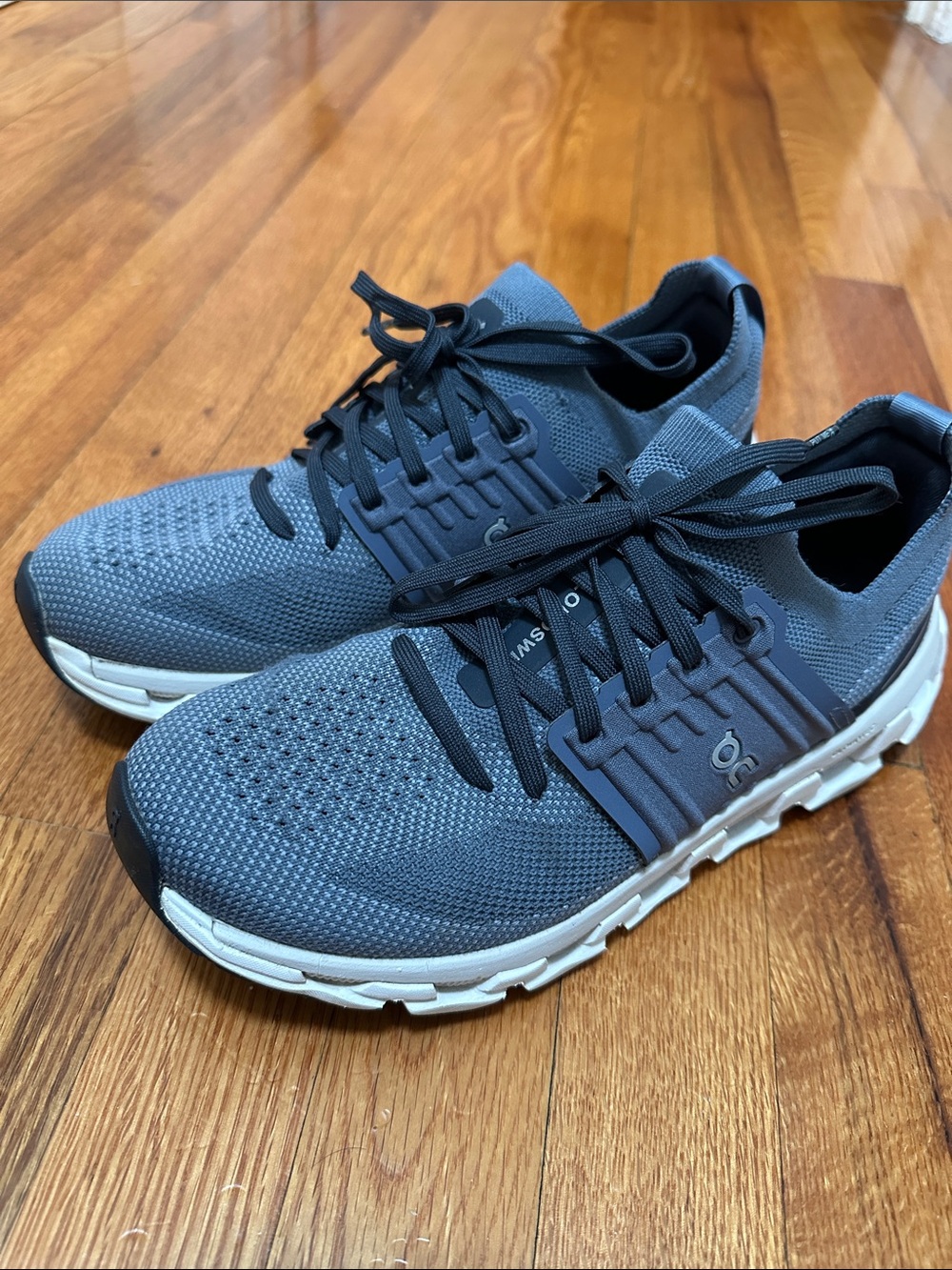 On Running Women’s Blue/ Gray Athletic Sneakers size 8